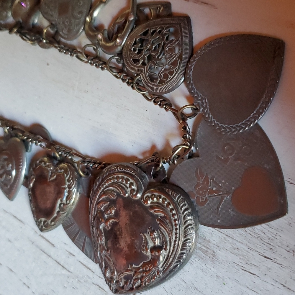Heart Charms Victorian Revival Necklace 💖⚜️